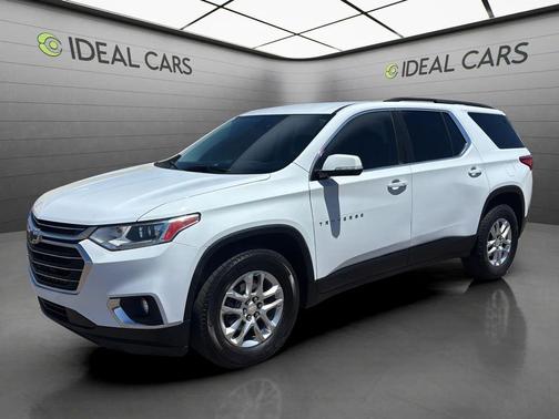 Summit White 2020 Chevrolet Traverse LT Cloth