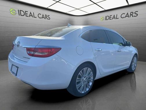 Summit White 2013 Buick Verano Base