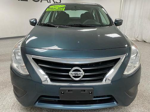 2017 Nissan Versa 1.6 S+