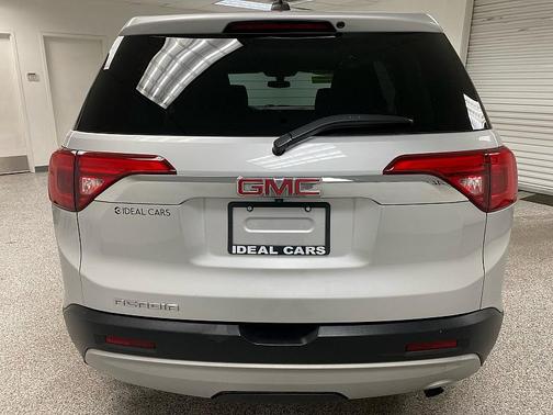 2017 GMC Acadia SLE-1