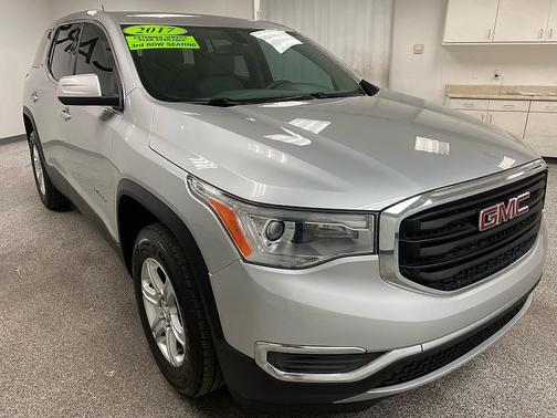 2017 GMC Acadia SLE-1