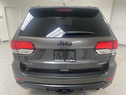 2020 Jeep Grand Cherokee Laredo