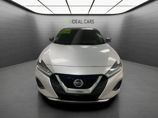 Brilliant Silver Metallic 2020 Nissan Maxima 3.5 SL