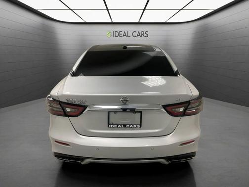 Brilliant Silver Metallic 2020 Nissan Maxima 3.5 SL