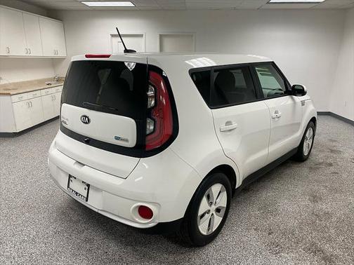 2016 Kia Soul EV Base