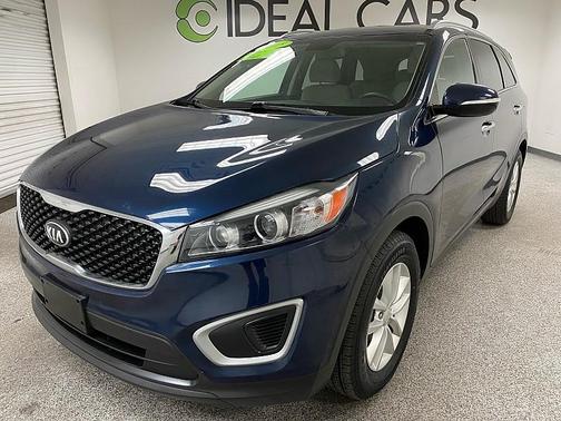 2018 Kia Sorento LX