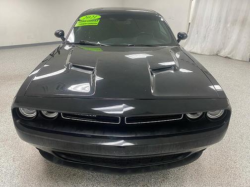 2021 Dodge Challenger SXT