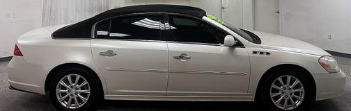 DIAMOND WHITE 2011 Buick Lucerne CXL