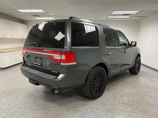 2015 Lincoln Navigator Base