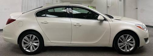 WHITE 2015 Buick Regal Turbo