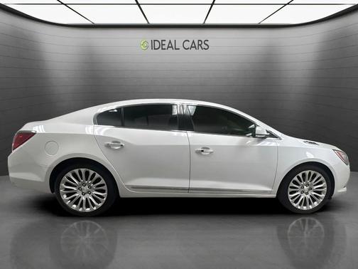 White Frost Tricoat 2015 Buick LaCrosse Premium II
