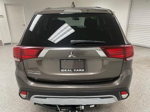 2020 Mitsubishi Outlander ES