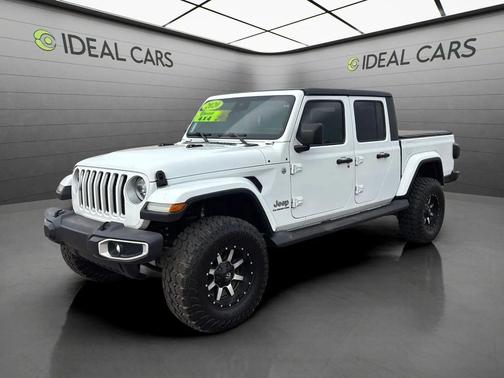 Bright White Clearcoat 2020 Jeep Gladiator Overland