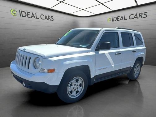 Bright White Clearcoat 2017 Jeep Patriot Sport