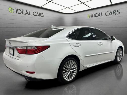 Ultra White 2015 Lexus ES 350 Crafted Line