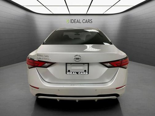Brilliant Silver Metallic 2021 Nissan Sentra S