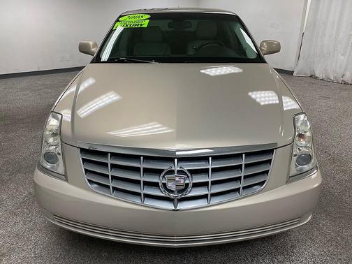 2008 Cadillac DTS Base