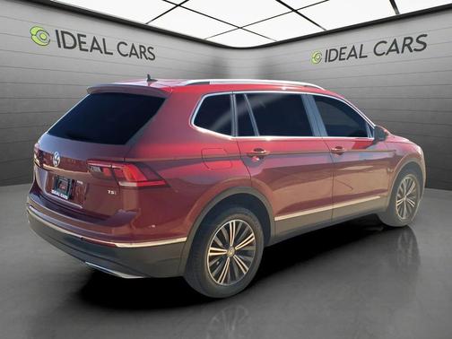 Cardinal Red Metallic 2018 Volkswagen Tiguan 2.0T SEL
