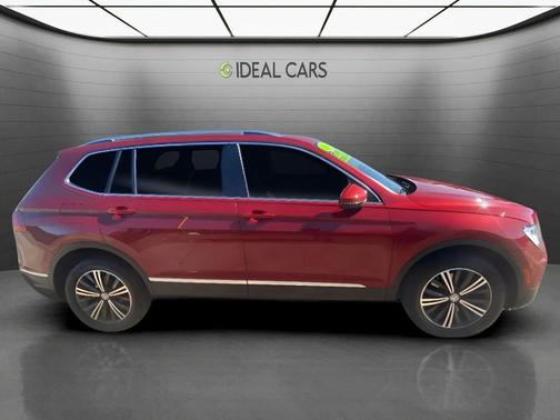 Cardinal Red Metallic 2018 Volkswagen Tiguan 2.0T SEL
