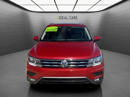 Cardinal Red Metallic 2018 Volkswagen Tiguan 2.0T SEL