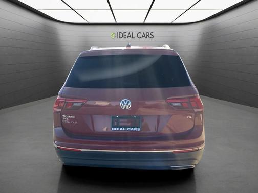 Cardinal Red Metallic 2018 Volkswagen Tiguan 2.0T SEL