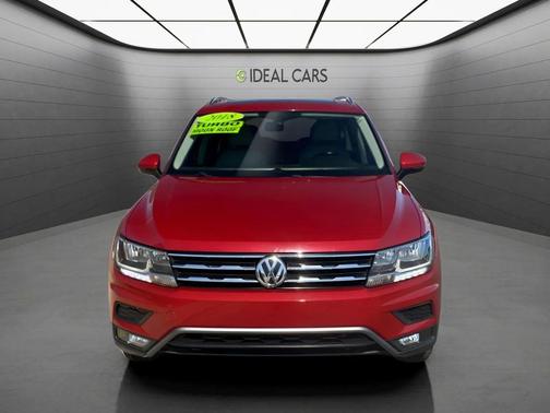 Cardinal Red Metallic 2018 Volkswagen Tiguan 2.0T SEL