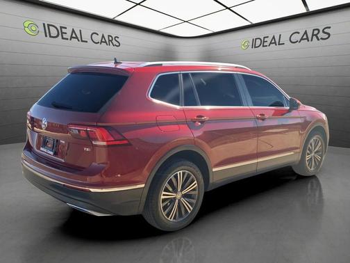 Cardinal Red Metallic 2018 Volkswagen Tiguan 2.0T SEL