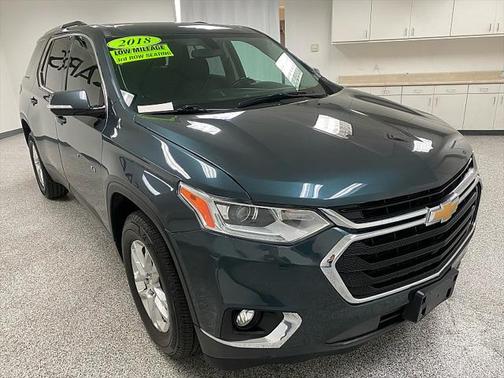 2018 Chevrolet Traverse LT Cloth