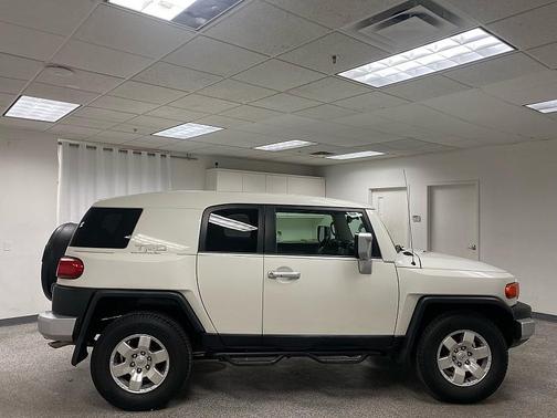 2010 Toyota FJ Cruiser Base