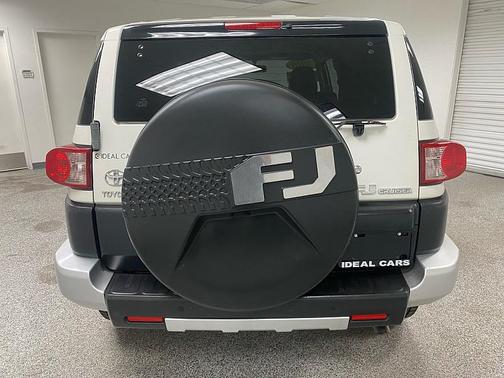 2010 Toyota FJ Cruiser Base