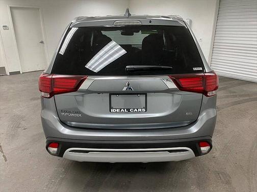 2020 Mitsubishi Outlander ES