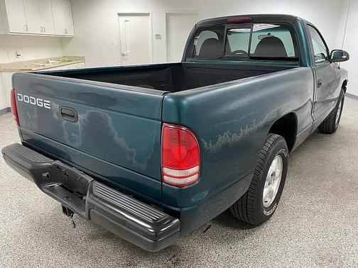 1997 Dodge Dakota Base