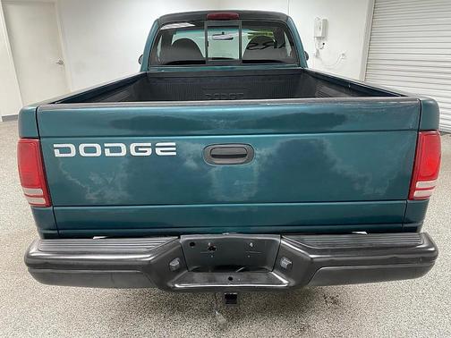 1997 Dodge Dakota Base