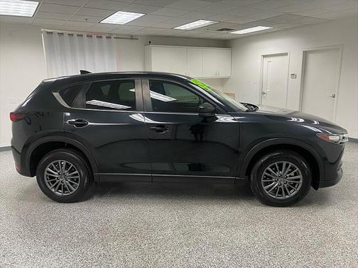 2017 Mazda CX-5 Sport