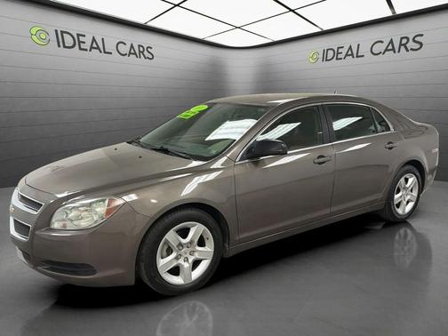 Taupe Gray Metallic 2010 Chevrolet Malibu LS