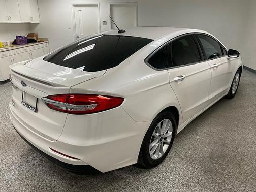 2020 Ford Fusion Plug-In Hybrid Titanium