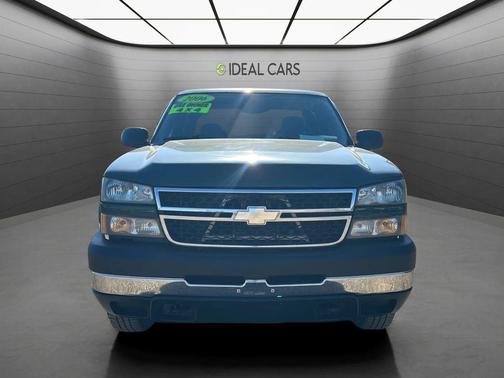 Woodland Green 2006 Chevrolet Silverado 2500 LS H/D Extended Cab