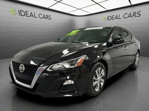 Super Black 2020 Nissan Altima S FWD