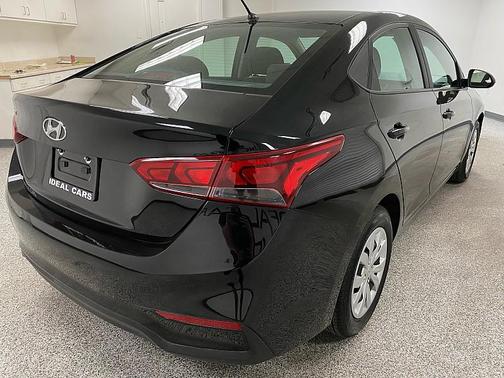 2022 Hyundai Accent SE