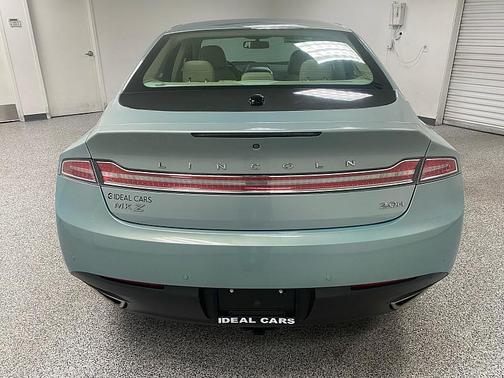 2014 Lincoln MKZ Hybrid Base