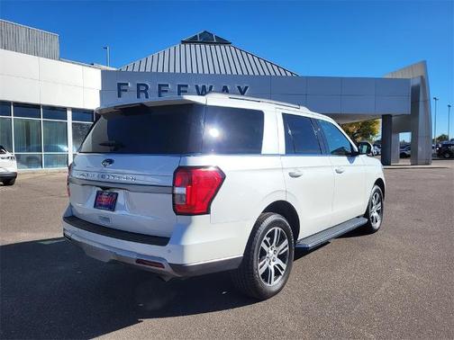 2023 Ford Expedition XLT