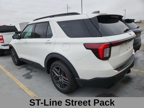 STAR WHITE MET TRI-COAT 2025 Ford Explorer ST-Line