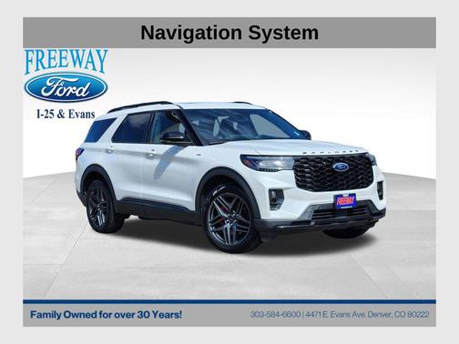 STAR WHITE MET TRI-COAT 2025 Ford Explorer ST-Line