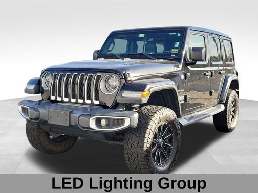 Black Clearcoat 2020 Jeep Wrangler Unlimited Sahara