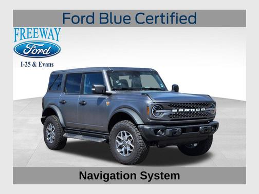 CARBONIZED GRAY METALLIC 2025 Ford Bronco Badlands
