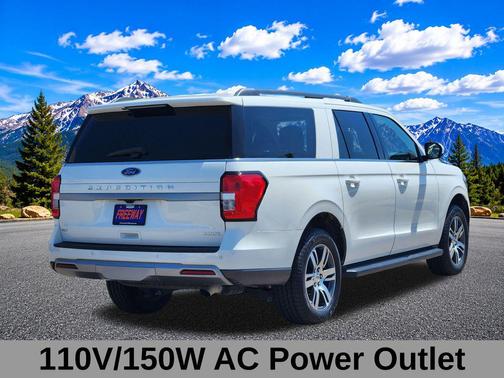 Star White Metallic Tri-Coat 2024 Ford Expedition Max XLT