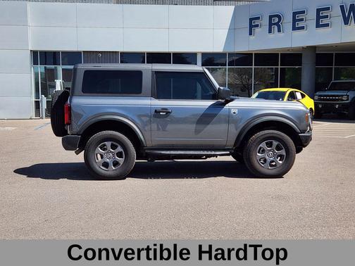 CARBONIZED GRAY METALLIC 2024 Ford Bronco Big Bend
