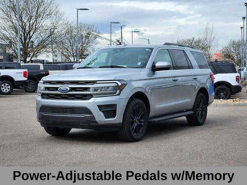 ICONIC SILVER METALLIC 2024 Ford Expedition XLT