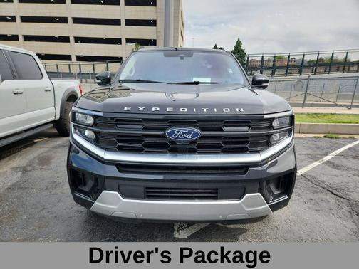 AGATE BLACK METALLIC 2025 Ford Expedition Max Platinum