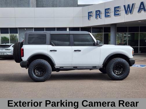 OXFORD WHITE 2025 Ford Bronco Base